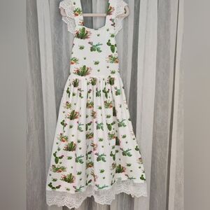 Think Pink Soft Green Cacti Floral White Dress w/Lace Hem&Shoulder, Size 8, NWT